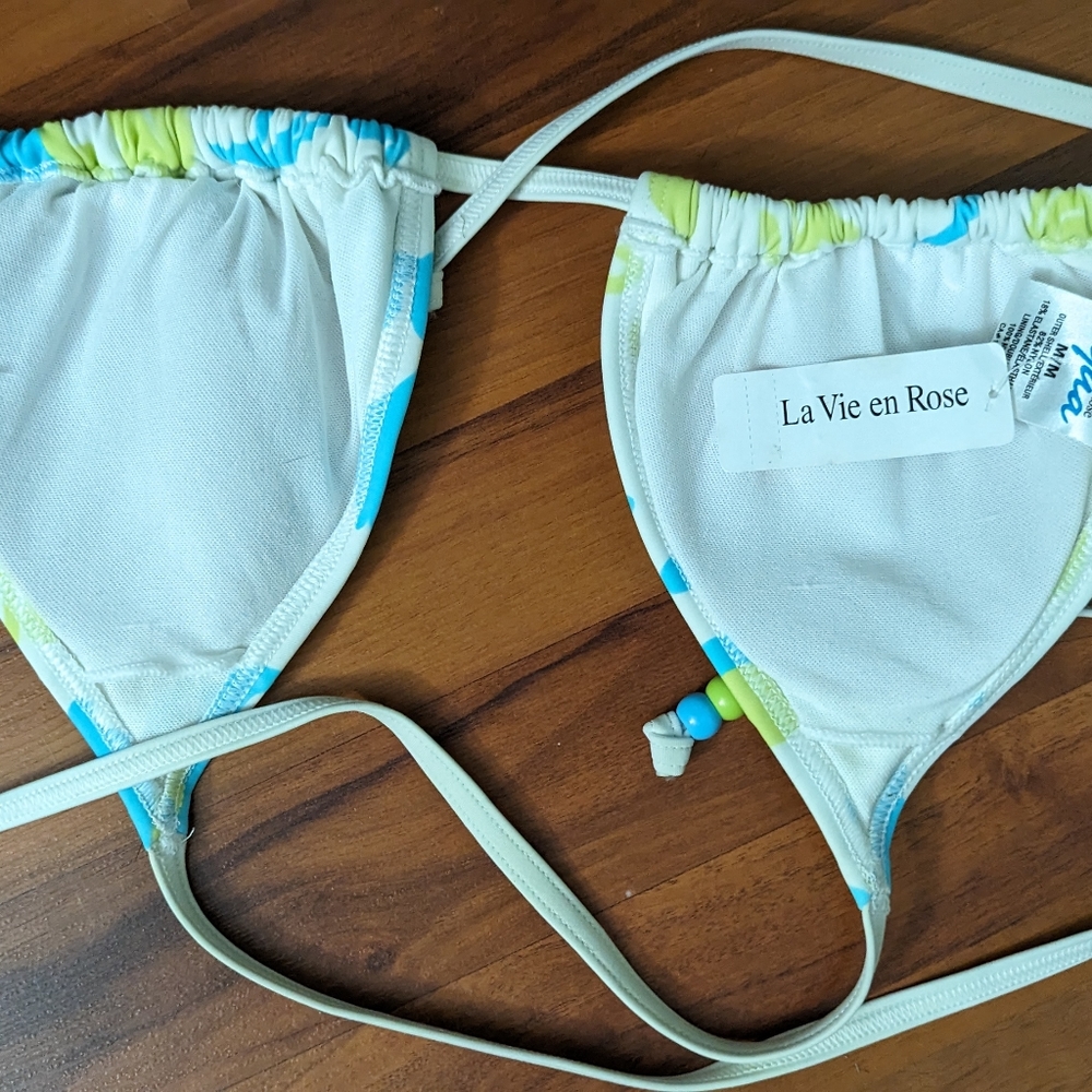 Bathing suits - Picture 3 of 5